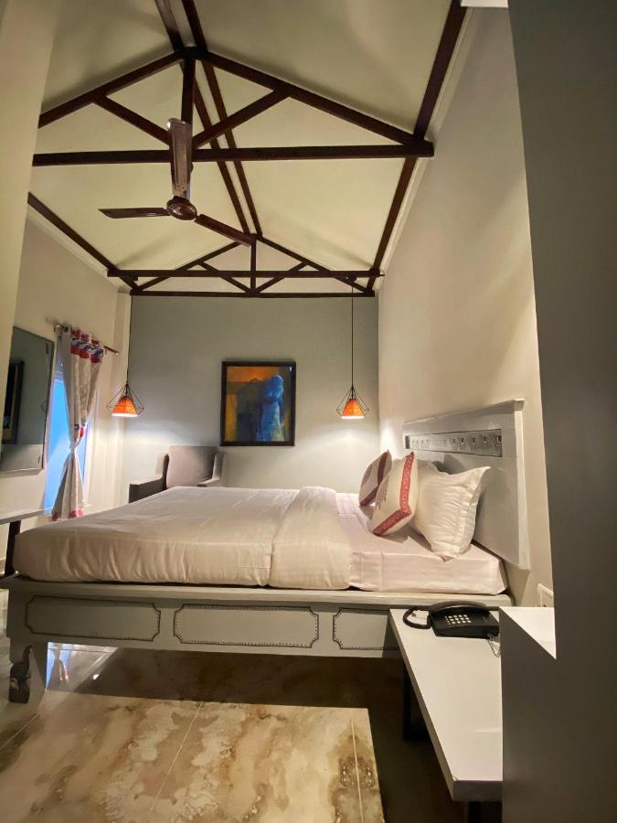 The Art Hotel By Via Varanasi Exterior photo