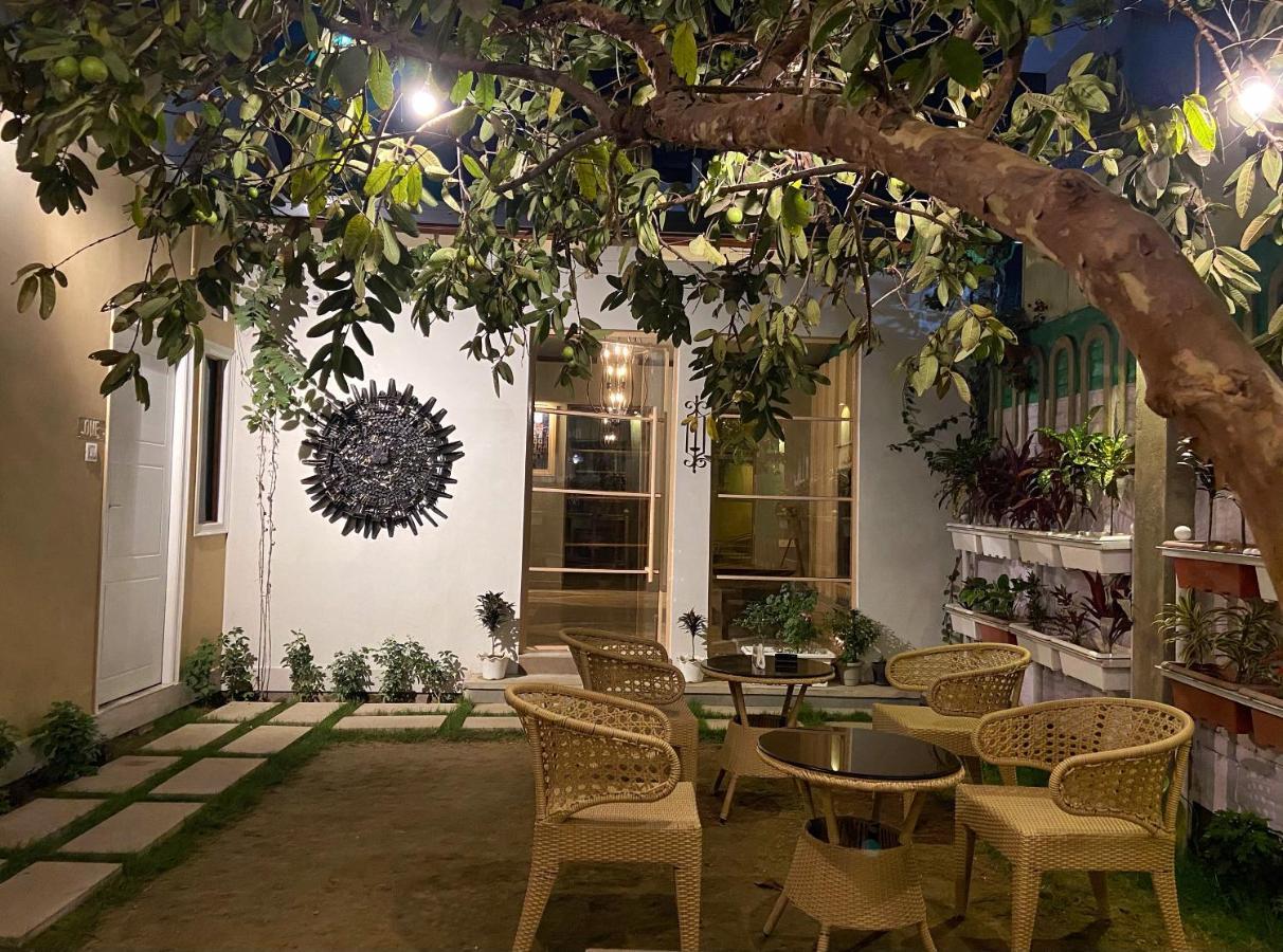 The Art Hotel By Via Varanasi Exterior photo